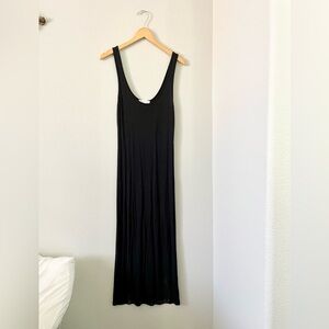 FOREVER 21 | Casual Black Simple Maxi Dress - M